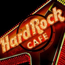 hard rock cafe chicago river north