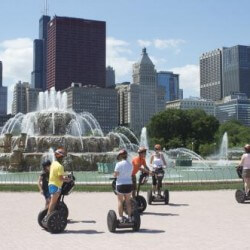 Buckingham Fountain Chicago segway city tour