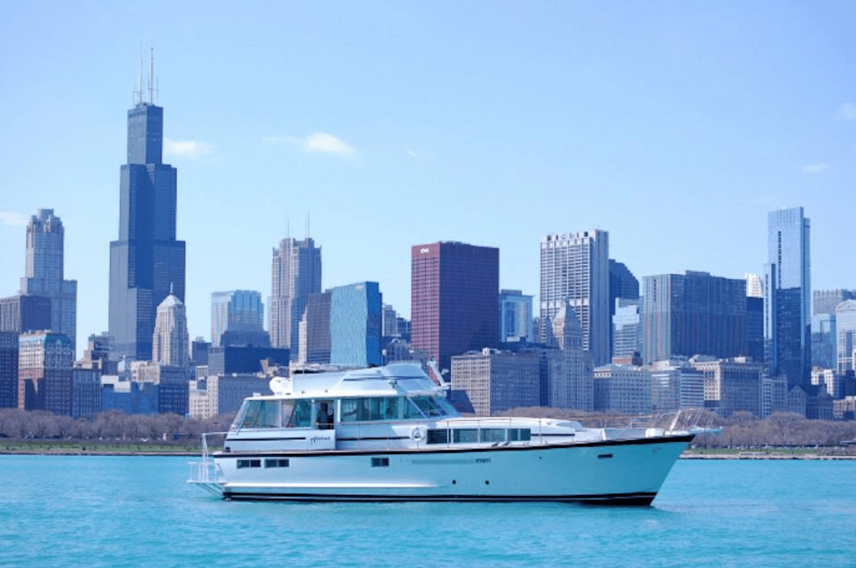 yacht for rent chicago